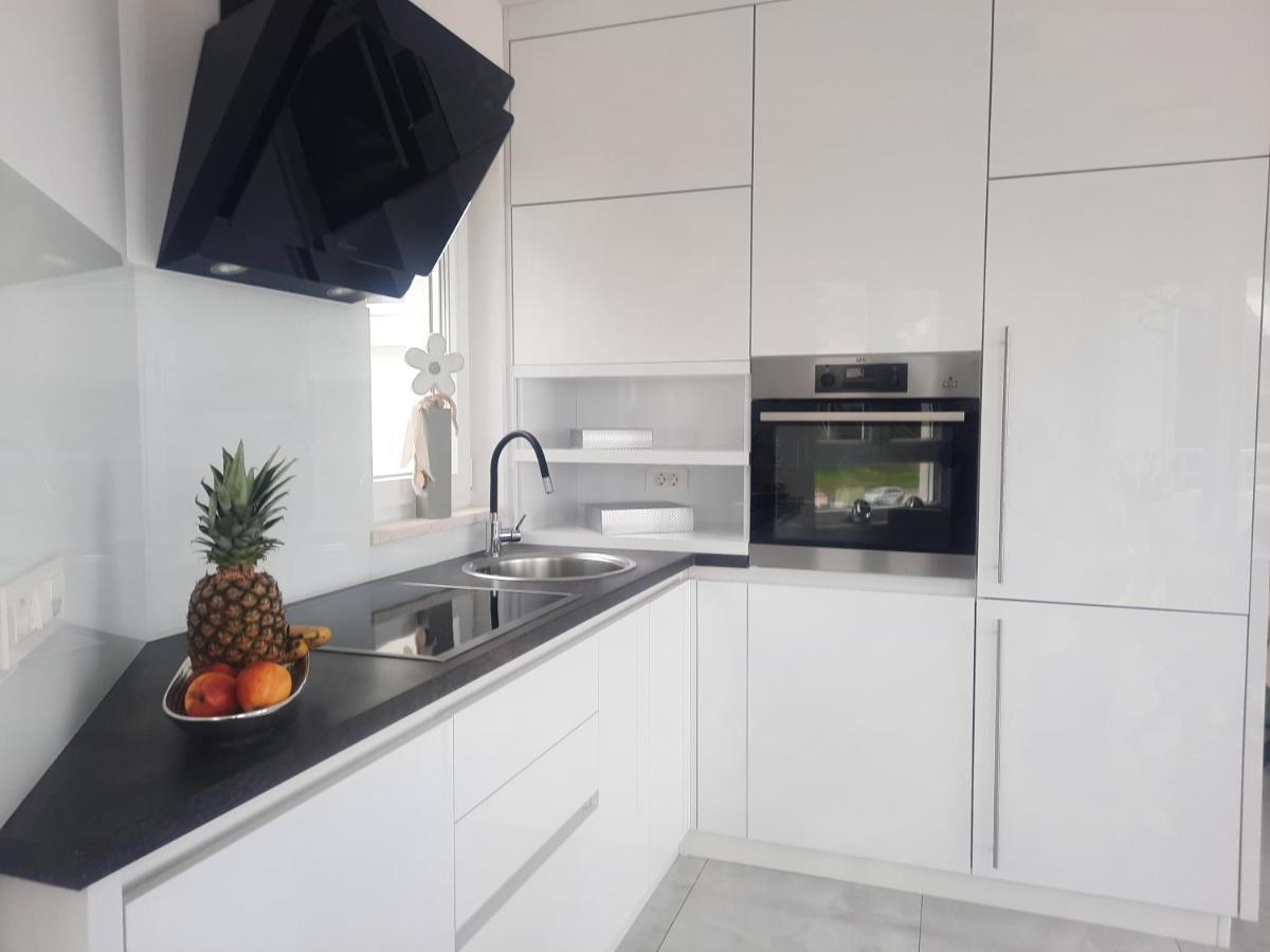Apartment Anny De Luxe With Sea View Makarska Bagian luar foto