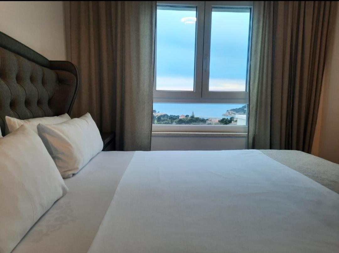 Apartment Anny De Luxe With Sea View Makarska Bagian luar foto