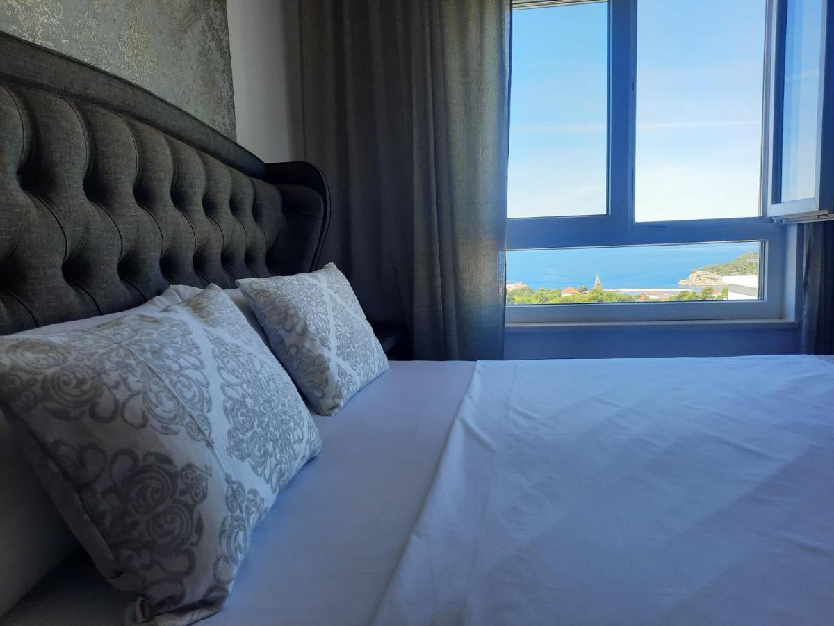 Apartment Anny De Luxe With Sea View Makarska Bagian luar foto